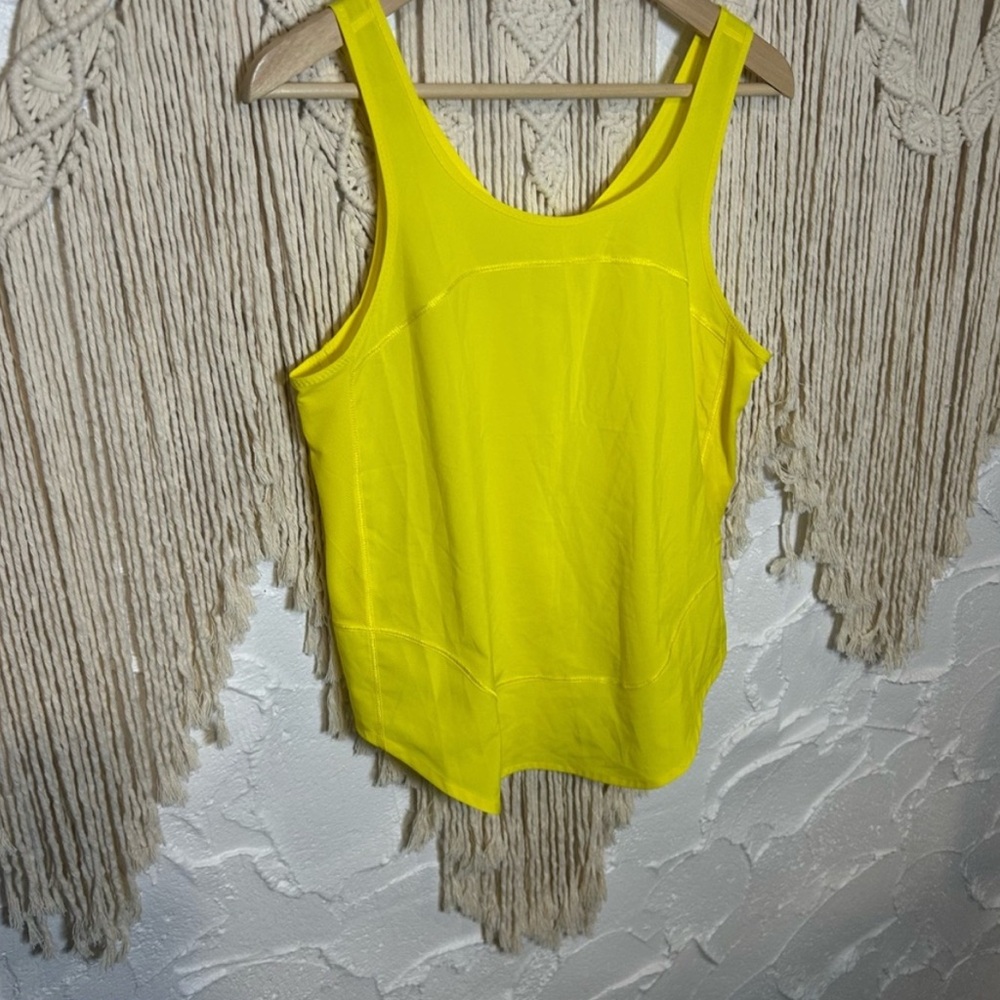 NEW WITH TAGS Lululemon Run: Featherweight Singlet Women’s size 8 - Picture 6 of 11
